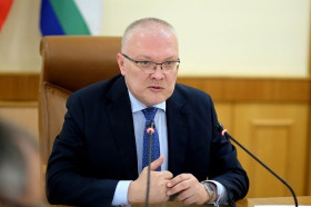 По инициативе Александра Соколова в Кировской области учителям повысили зарплату на 11%..